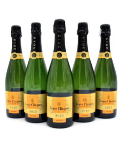 2015 Veuve Clicquot Vintage Brut Champagne bottle